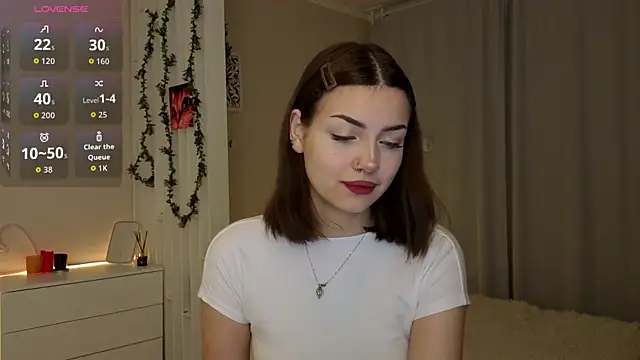 PurrrBerry online show from November 2025 04:44:01 AM