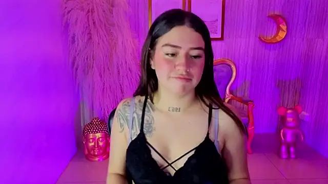 ivy lodge s online show from October 2025 08:32:02 PM