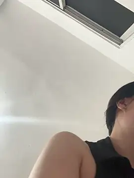 Snapshot of fendi_E chatting on September 2025 04:01:01 AM fendi E online show from September 2025 04:01:01 AM