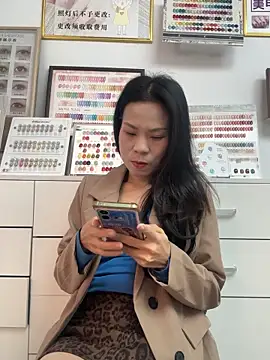 Baby-mmm online show from December 2025 04:12:02 AM