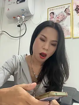 Snapshot of Baby-mmm chatting on October 2025 09:32:02 AM Baby-mmm online show from October 2025 09:32:02 AM