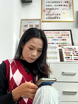 Snapshot of Baby-mmm chatting on October 2025 06:02:02 AM Baby-mmm online show from October 2025 06:02:02 AM