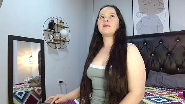 Snapshot of Sara_Pasquel chatting on October 2025 10:22:01 PM Sara Pasquel online show from October 2025 10:22:01 PM