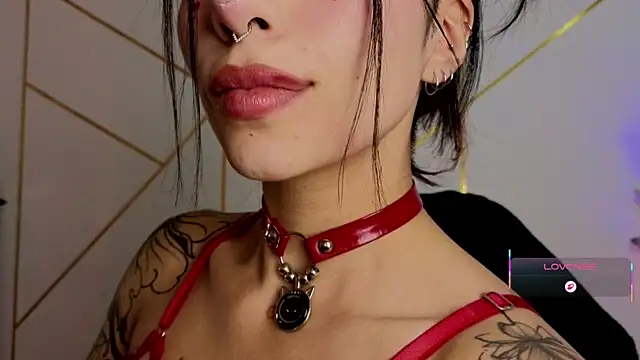 Hollyxx  online show from September 2025 12:09:02 PM