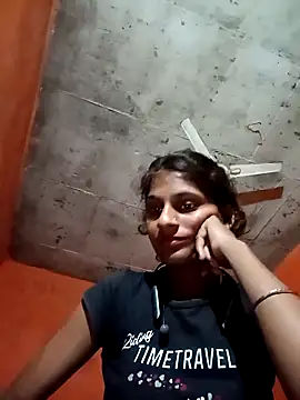 Snapshot of Jyoti_thakurr chatting on October 2025 08:43:02 PM Jyoti thakurr online show from October 2025 08:43:02 PM