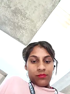 Snapshot of Jyoti_thakurr chatting on September 2025 08:14:02 AM Jyoti thakurr online show from September 2025 08:14:02 AM