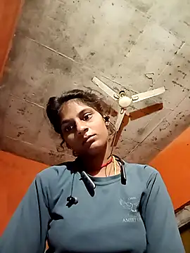 Snapshot of Jyoti_thakurr chatting on October 2025 08:53:02 PM Jyoti thakurr online show from October 2025 08:53:02 PM