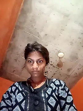 Snapshot of Jyoti_thakurr chatting on September 2025 11:44:02 PM Jyoti thakurr online show from September 2025 11:44:02 PM