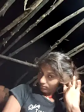 Snapshot of Jyoti_thakurr chatting on September 2025 10:53:01 PM Jyoti thakurr online show from September 2025 10:53:01 PM