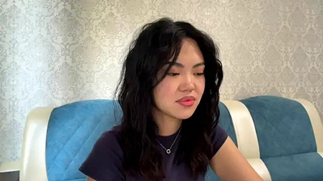 Snapshot of MIMIMary chatting on September 2025 06:01:02 AM MIMIMary online show from September 2025 06:01:02 AM