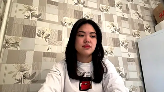 Snapshot of MIMIMary chatting on September 2025 04:00:02 AM MIMIMary online show from September 2025 04:00:02 AM