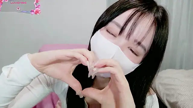 Snapshot of Anne_Anne_chan chatting on October 2025 10:23:02 AM Anne Anne chan online show from October 2025 10:23:02 AM