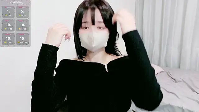 Snapshot of Anne_Anne_chan chatting on October 2025 11:56:01 AM Anne Anne chan online show from October 2025 11:56:01 AM