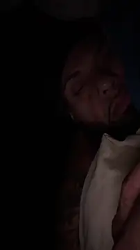 Snapshot of Lunablu13 chatting on December 2025 04:40:01 AM Lunablu13 online show from December 2025 04:40:01 AM