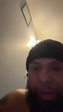 Snapshot of Lunablu13 chatting on December 2025 02:10:02 AM Lunablu13 online show from December 2025 02:10:02 AM