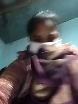 Sheema tyagi online show from November 2025 10:02:02 PM