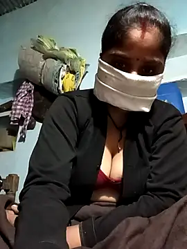 Sheema tyagi online show from November 2025 08:35:02 PM