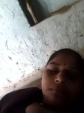 Sheema tyagi online show from November 2025 08:29:02 AM