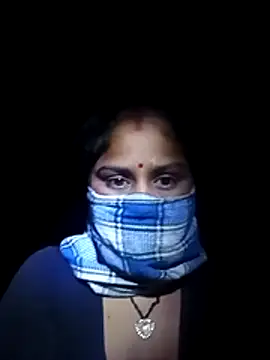 Sheema tyagi online show from October 2025 10:42:02 PM