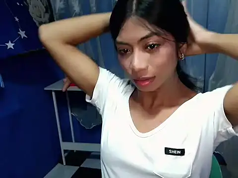 Snapshot of Kayra_Slut122 chatting on September 2025 03:45:02 AM Kayra Slut122 online show from September 2025 03:45:02 AM