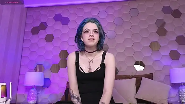 Snapshot of NoelleGothicShadow chatting on January 2026 11:33:01 PM NoelleGothicShadow online show from January 2026 11:33:01 PM