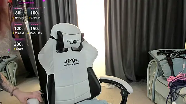 NoelleGothicShadow online show from October 2025 10:11:01 PM