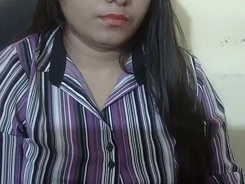 Aanya Hazel online show from November 2025 05:02:01 PM