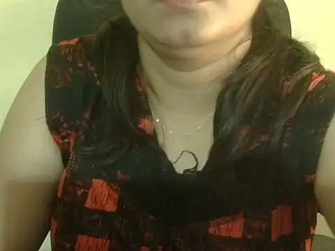 Aanya Hazel online show from October 2025 04:33:01 PM