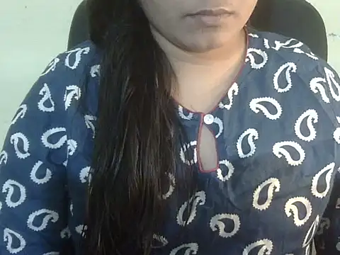 Aanya Hazel online show from November 2025 09:30:02 PM