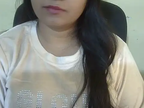 Aanya Hazel online show from December 2025 08:00:01 PM