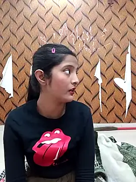 romantic couple1 online show from February 2026 02:01:02 AM