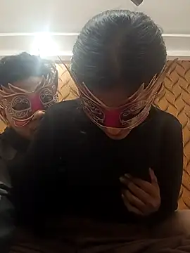 romantic couple1 online show from November 2025 01:48:02 AM