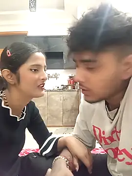 romantic couple1 online show from February 2026 12:32:01 AM