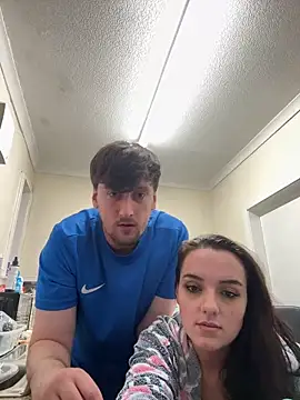 scottishcouple2002 online show from October 2025 01:52:01 AM