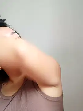 Snapshot of Innogin chatting on September 2025 04:03:01 AM Innogin online show from September 2025 04:03:01 AM