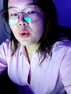 Snapshot of Innogin chatting on October 2025 06:04:01 PM Innogin online show from October 2025 06:04:01 PM