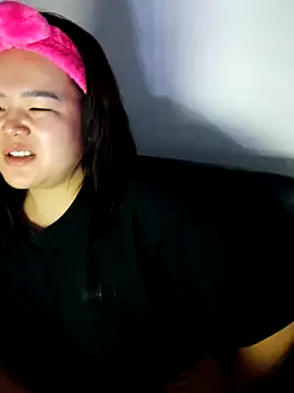 Snapshot of Innogin chatting on December 2025 08:04:02 PM Innogin online show from December 2025 08:04:02 PM