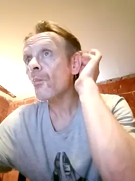 Kuba Gd online show from September 2025 10:32:02 PM