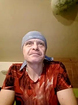 Kuba Gd online show from March 2025 11:43:02 PM