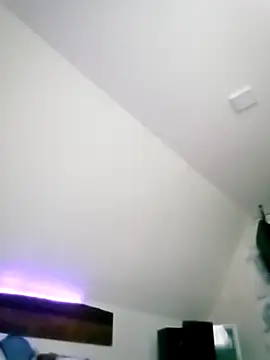 Kuba Gd online show from April 2026 11:33:01 AM