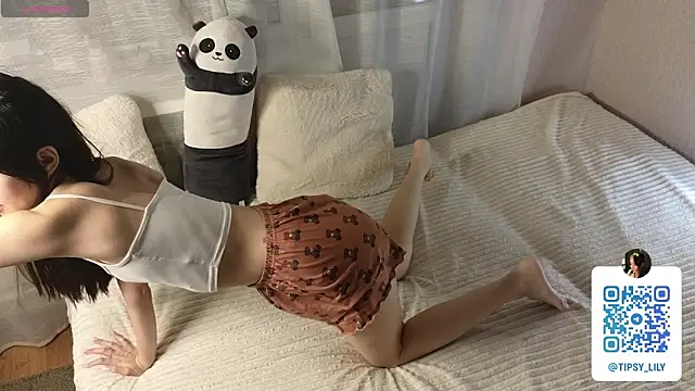 Snapshot of SakuraVelvet chatting on October 2025 05:57:02 PM SakuraVelvet online show from October 2025 05:57:02 PM