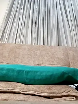 Marian Zeller online show from October 2025 09:21:02 AM