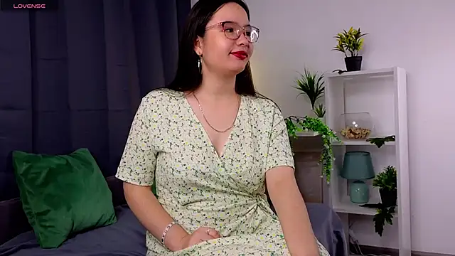 WildaBisom online show from September 2025 01:32:02 AM