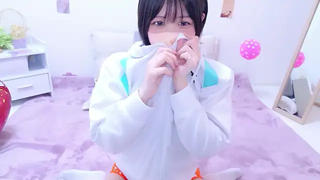 Snapshot of Hinata_Sun chatting on May 2026 06:59:01 AM Hinata Sun online show from May 2026 06:59:01 AM