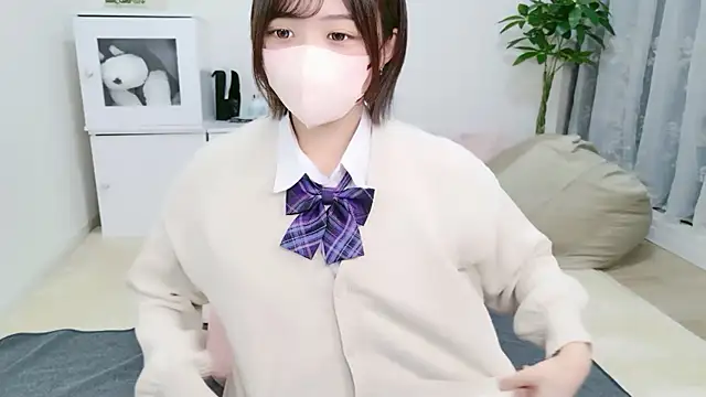 Snapshot of Hinata_Sun chatting on September 2025 09:09:01 AM Hinata Sun online show from September 2025 09:09:01 AM