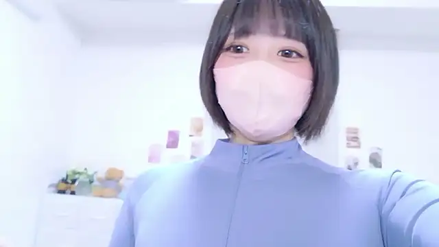 Hinata Sun online show from March 2026 12:08:01 PM