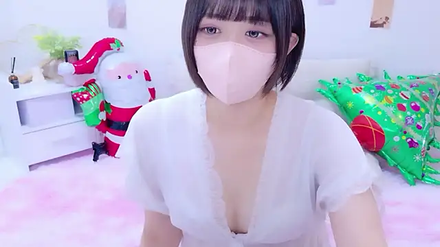 Hinata Sun online show from December 2025 09:48:02 PM