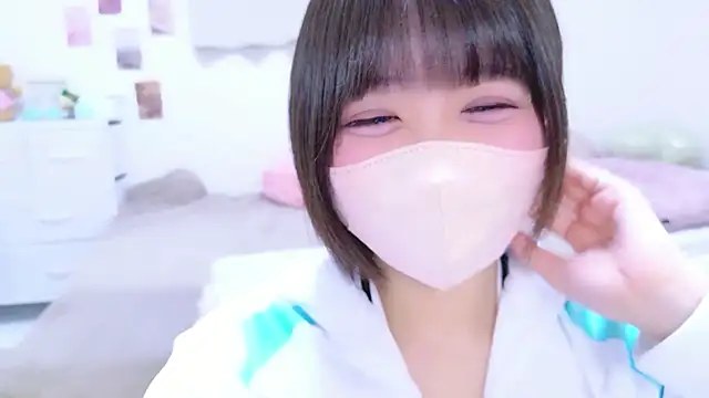 Hinata Sun online show from March 2026 01:16:02 PM