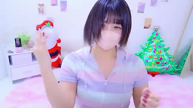 Hinata Sun online show from December 2025 09:51:01 PM