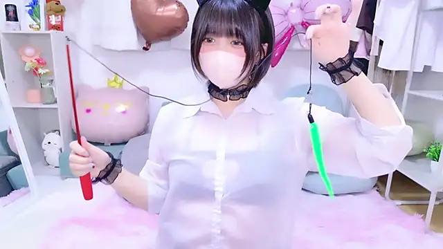 Hinata Sun online show from March 2026 05:25:04 PM